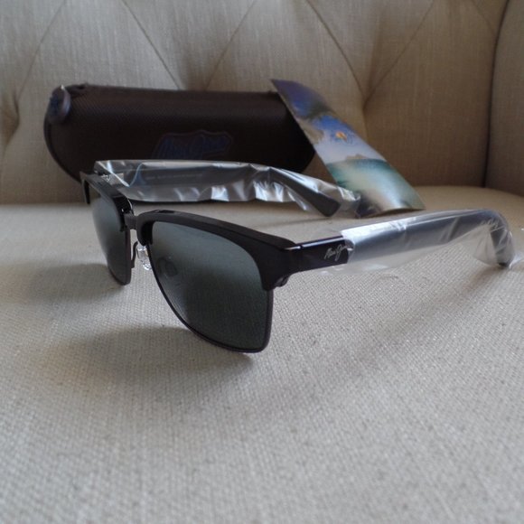 Maui Jim Kawika Gloss Black w/ Neutral Grey Lens - Picture 6 of 13